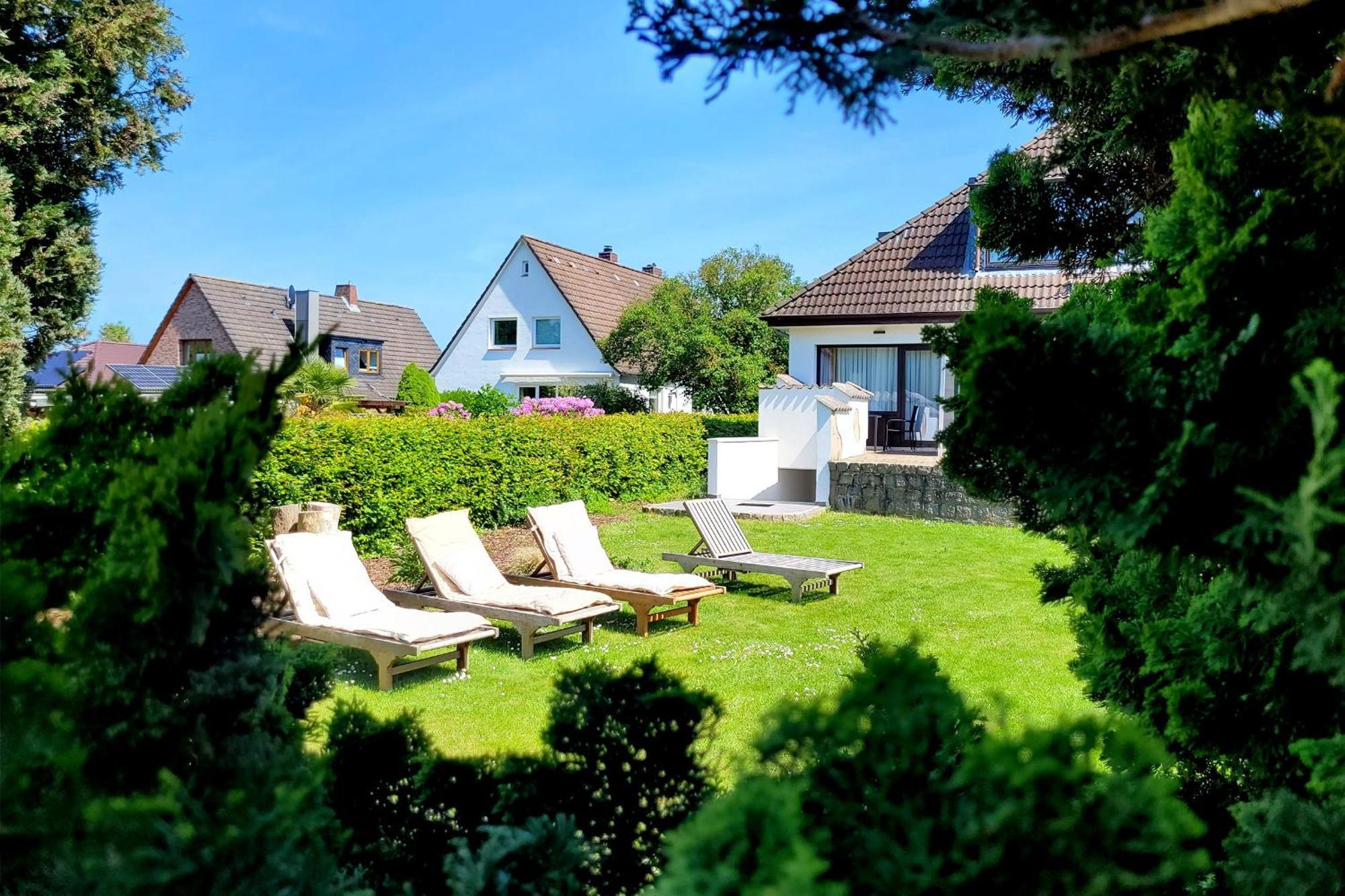 Moderne 1 Zimmer Ferienwohnung Im Landhaus Haffkrug Mit Terrasse, Gartenblick Und Parkplatz In Ruhiger Lage Scharbeutz Kültér fotó